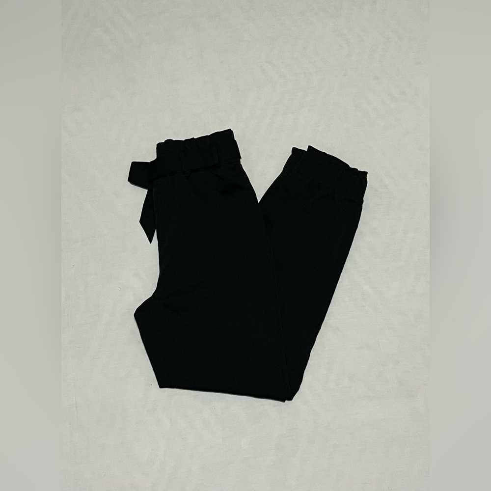 Sugar + Lips Black Paperbag Waist Jogger Pants with Belt - XS - Like New